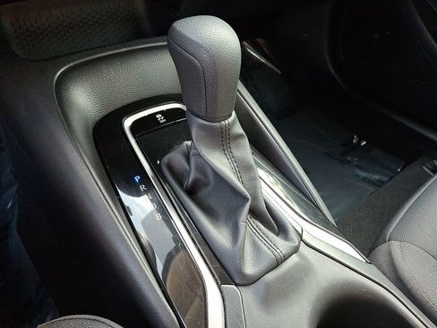 Certified 2025 Toyota Corolla LE FWD image 17