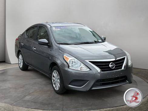 Used 2019 Nissan Versa SV image 1