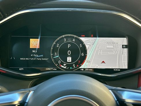 Used 2025 Jaguar F-PACE R-Dynamic S image 30