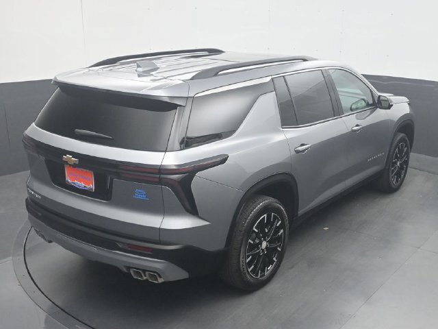 Used 2026 Chevrolet Traverse LT w/ Sun and Wheel Package FWD image 29