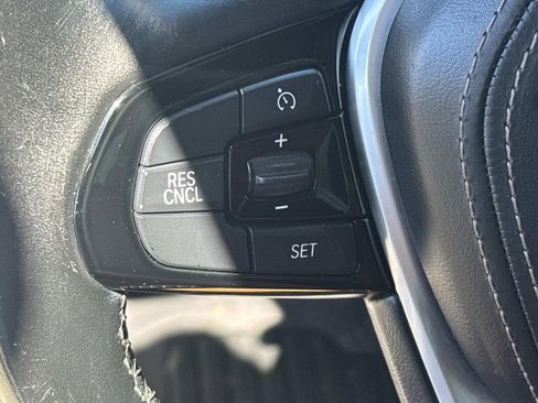 Used 2019 BMW 530i w/ Convenience Package image 25