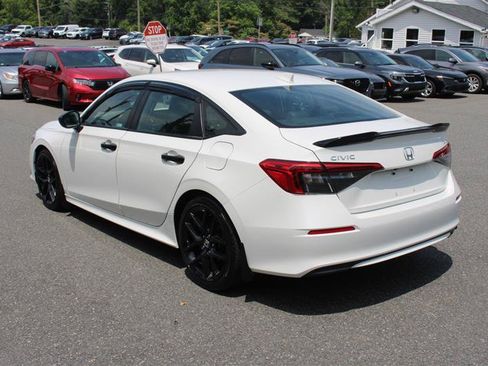 Used 2024 Honda Civic Sport image 6