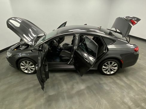 Used 2016 Chrysler 200 S w/ Comfort Group image 47