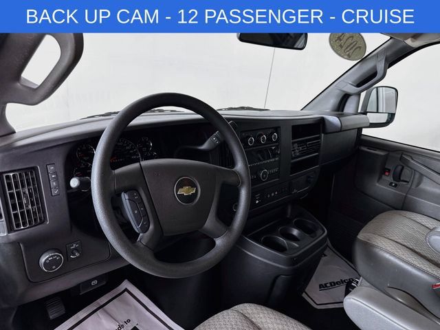 Used 2024 Chevrolet Express 3500 LT w/ LT Preferred Equipment Group RWD image 10