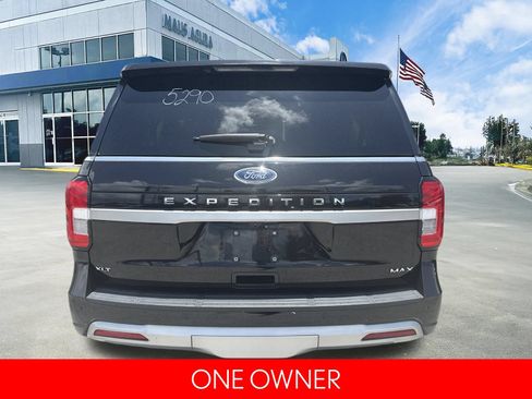 Used 2024 Ford Expedition Max XLT RWD image 5