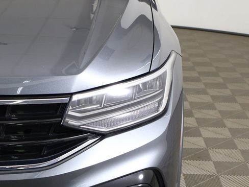 Used 2022 Volkswagen Tiguan SE R-Line AWD/4WD image 15