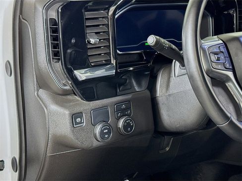 Certified 2025 Chevrolet Silverado 1500 LT image 8