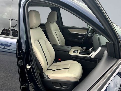 New 2025 MAZDA CX-90 Plug-In Hybrid w/Premium Sport AWD/4WD image 12