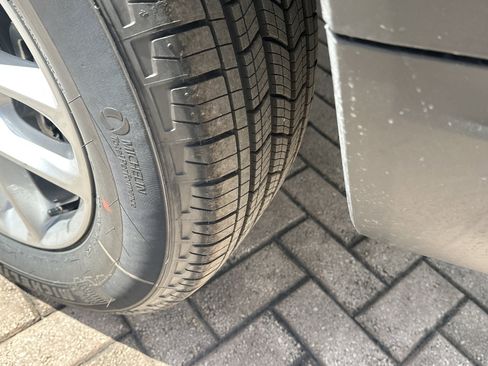 New 2026 Jeep Grand Cherokee L Laredo X image 11