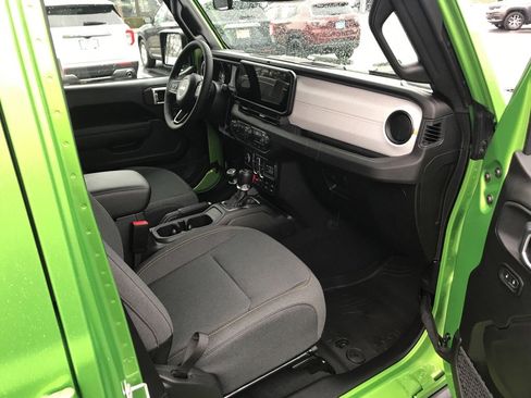 New 2026 Jeep Wrangler Unlimited Sport image 33