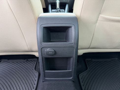 Used 2017 Volkswagen Jetta SE FWD image 36