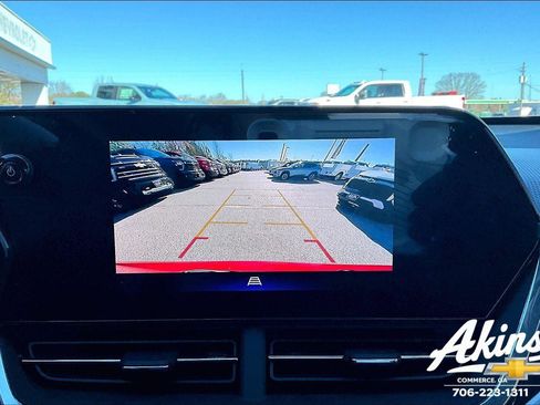 Certified 2024 Chevrolet Trax LT w/ LT Convenience Package image 12