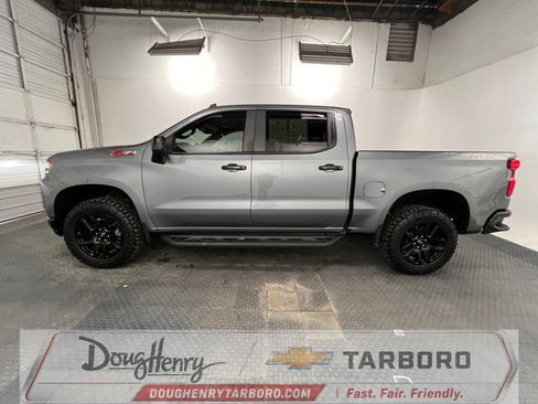 Used 2021 Chevrolet Silverado 1500 LT Trail Boss w/ Convenience Package II AWD/4WD image 6