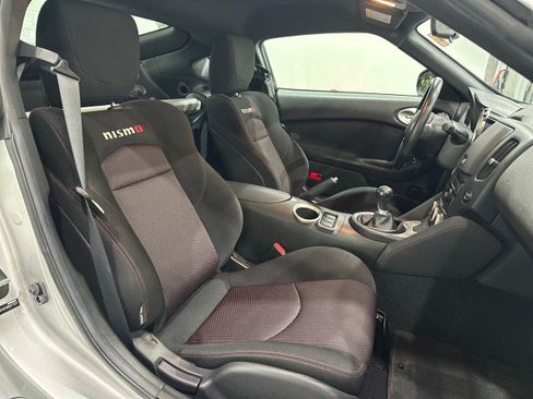 Used 2010 Nissan 370Z NISMO RWD image 6