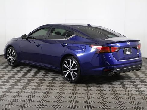 Used 2022 Nissan Altima 2.0 SR image 8