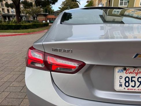 Used 2020 Chevrolet Malibu LT FWD image 36