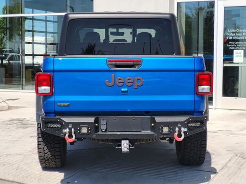 Used 2023 Jeep Gladiator Rubicon w/ Trailer Tow Package AWD/4WD image 6