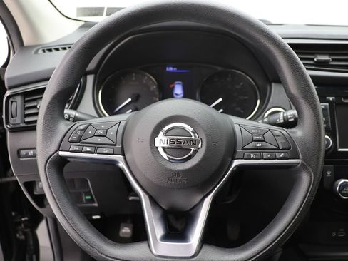 Used 2019 Nissan Rogue Sport SV image 16