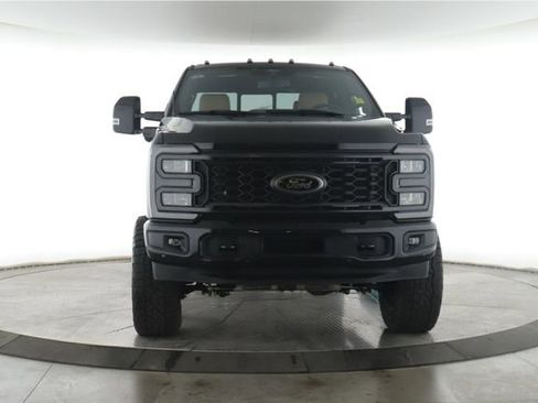 Used 2024 Ford F250 Lariat w/ Lariat Ultimate Package AWD/4WD image 9