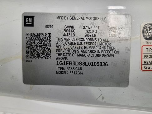 Used 2020 Chevrolet Camaro LT RWD image 33