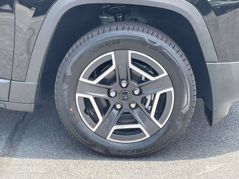 New 2026 Jeep Cherokee Laredo AWD/4WD image 11
