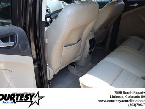 Used 2014 Ford Escape Titanium AWD/4WD image 25