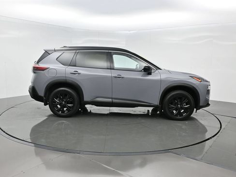 Used 2023 Nissan Rogue SV w/ SV Premium B Package AWD/4WD image 7