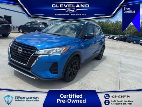 Used 2023 Nissan Kicks SV FWD image 1