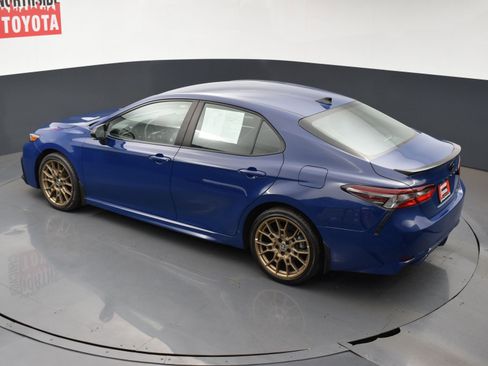 Used 2024 Toyota Camry SE w/ Convenience Package image 19