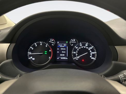 Used 2021 Lexus GX 460 Premium w/ Premium Package image 13