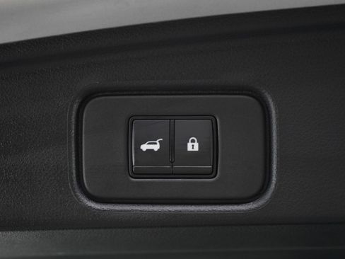 Used 2023 Nissan Pathfinder SL w/ SL Premium Package image 17