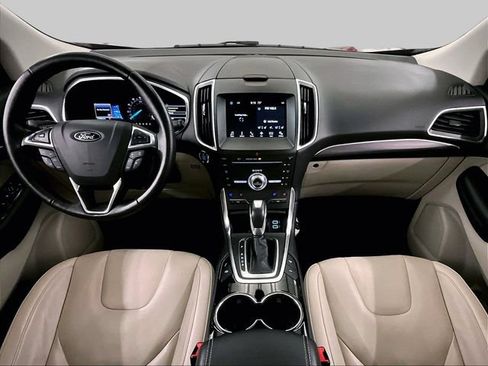 Used 2017 Ford Edge Titanium w/ Equipment Group 302A AWD/4WD image 14