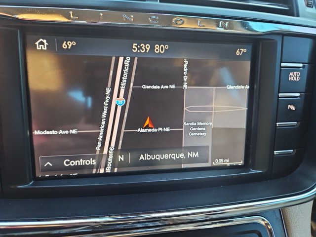 Used 2020 Lincoln Continental w/ Convenience Package FWD image 13