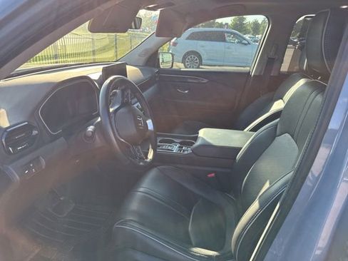 Used 2024 Honda Pilot Elite image 7