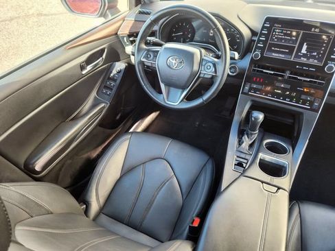 Used 2022 Toyota Avalon XLE FWD image 12