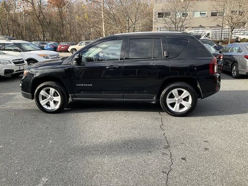 Used 2014 Jeep Compass Latitude w/ Sun/Sound Group image 8