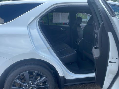 Used 2022 Chevrolet Equinox RS w/ RS Leather Package AWD/4WD image 26