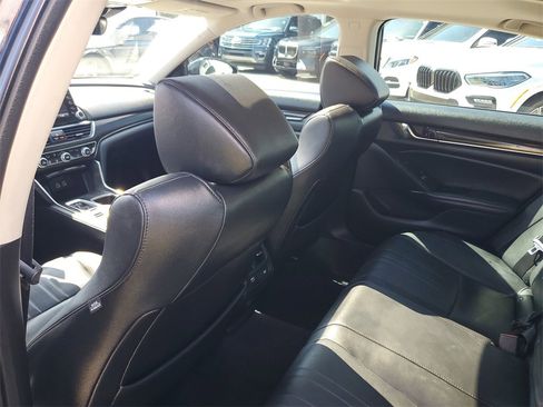 Used 2021 Honda Accord Touring image 14