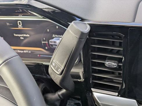 New 2026 GMC Sierra 1500 Elevation image 11