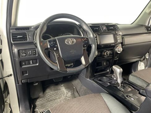 Used 2019 Toyota 4Runner TRD Off-Road AWD/4WD image 8