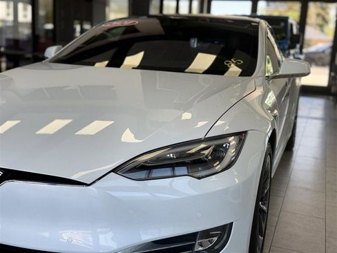 Used 2020 Tesla Model S AWD image 6