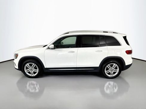 Used 2022 Mercedes-Benz GLB 250 4MATIC image 2