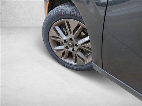 Used 2021 Kia Soul S image 8