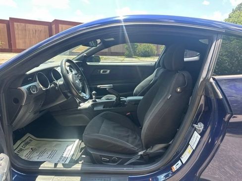 Used 2019 Ford Mustang GT RWD image 9