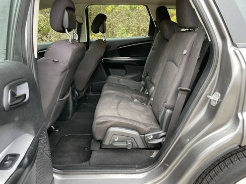 Used 2013 Dodge Journey American Value Package w/ Flexible Seating Group FWD image 12