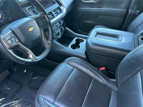 Used 2022 Chevrolet Tahoe High Country image 12