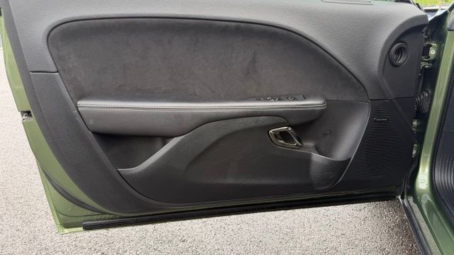 Used 2018 Dodge Challenger SRT Hellcat RWD image 15