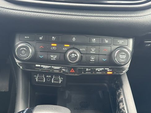 Certified 2024 Dodge Durango SRT AWD/4WD image 20