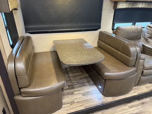 Used 2017 Ford E-450 and Econoline 450 Super Duty w/ Motorhome Prep Package image 61