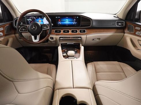 Used 2022 Mercedes-Benz GLS 450 4MATIC image 12